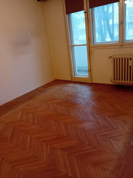 Titan, Restaurant Alba,