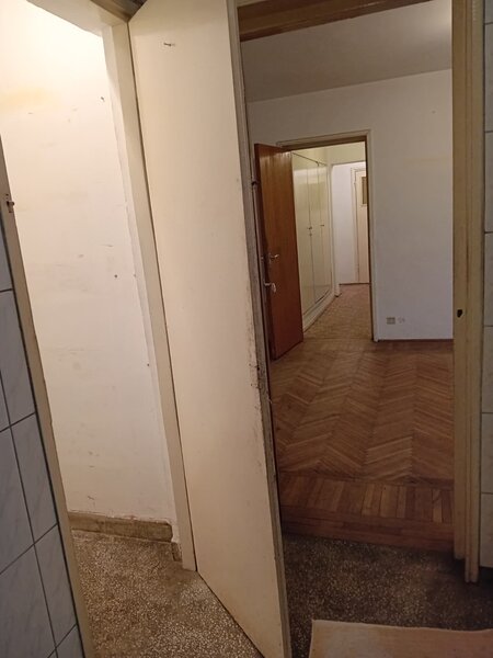 Titan, Restaurant Alba,